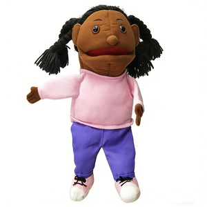 Marionetas personalizadas de cuerpo completo con forma humana, con zapatillas de lona rosas, regalo de cumpleaños de diversidad cultural para niños - Product Image 1