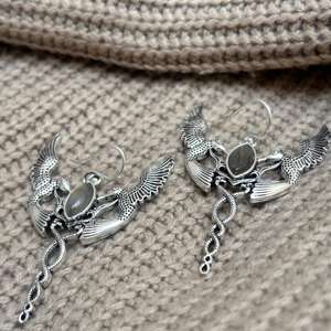 Pendientes Colgantes de Serpiente con Labradorita Ala de Águila, Bañados en Plata, Estilo Neo-Gótico, Regalo Animal para Mujer, Venta al por Mayor - Product Image 2