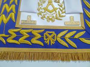 Tablier maçonnique en cuir d'agneau de qualité traditionnelle, brodé avec les symboles Orange Ordre Royal, Croix Rouge et Maître de la Broderie - Product Image 4