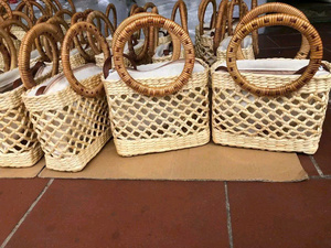 Handmade Vintage Summer Casual Tote Shoulder <b>Bag</b> Women Beach Woven <b>Straw</b> Travel Vietnam Zipper Chains Scarves Pearl Feather - Product Image 3