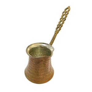 Cafetera Turca Antigua de Cobre Martillado, Cezve, Ibrik con Asa de Latón Tallada, Cafetera Árabe Griega Hecha a Mano - Product Image 1