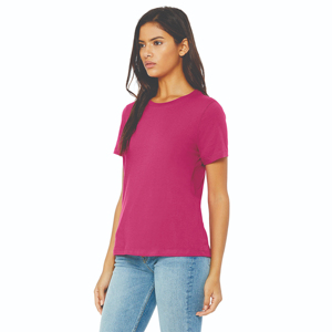 T-shirt femme à manches courtes en jersey décontracté, 100% coton peigné Airlume, filé à anneaux, 32 Single, 4.2 oz, couleur Berry, avec appliqué boutonné - Product Image 2