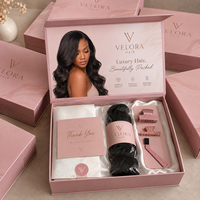 Boîte d'emballage de luxe personnalisée pour extensions de cheveux, boîte cadeau magnétique pliable pour perruques avec doublure en satin et logo pour marque de mèches de cheveux