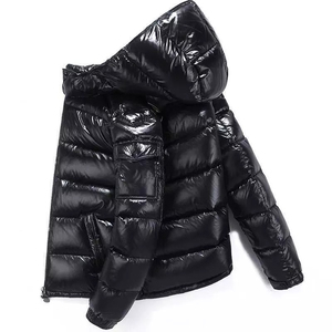 Veste bomber d'hiver personnalisée avec logo personnel sur le devant, en polyester/coton, col montant, à capuche, brillante, matelassée pour homme - Product Image 4