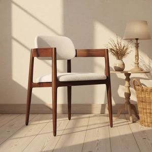 เก้าอี้รับประทานอาหารกลางแจ้ง Verno ทำจากไม้สักแท้ ทันสมัย ทนทานต่อสภาพอากาศ เหมาะสำหรับสวน ลานบ้าน และใช้งานเชิงพาณิชย์ - Product Image 1