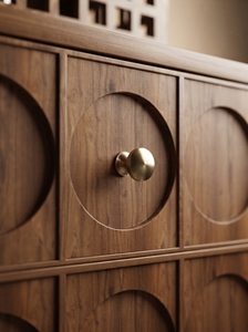Mesa de Noche Moderna de Madera Marrón para Dormitorio con 2 Cajones y Estante Abierto - Product Image 3