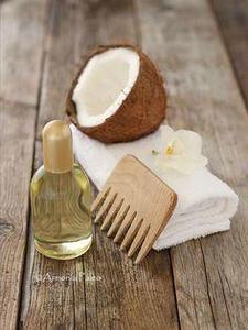 Aceite de Coco Refinado RBD de Alta Calidad - Aceite Neutro sin Olor para Cuidado Personal, Jabón y Aplicaciones de Biocombustible - Product Image 2