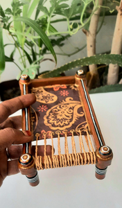 Plateau de service Chowki bohème traditionnel fait main en bois avec design en corde tressée, table à thé indienne décorative pour la maison et les repas - Product Image 3