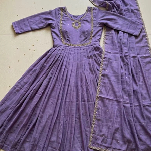 Robe Anarkali longue de luxe, magnifique, de créateur, en tissu épais, style indien et pakistanais, avec dupatta, pour mariage et soirée - Product Image 1