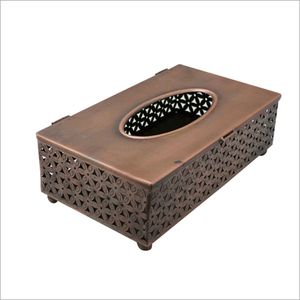 Distributeur de mouchoirs rectangulaire en métal au design le plus récent avec finition dorée pour la maison, le bureau ou la salle de bain - Product Image 6
