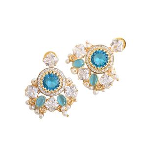 Boucles d'oreilles pendantes en laiton naturel, clous d'oreilles haut de gamme en pierre semi-précieuse naturelle, texture laiton mat, pièce tendance et affirmée, export en gros - Product Image 2