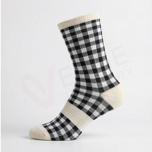 Calcetines de Hombre de Cinco Dedos Personalizados de Alta Calidad con Color y Logotipo Personalizados para Uso Invernal, Diseño Atlético Transpirable de Cinco Dedos Tejidos - Product Image 3