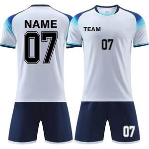 เสื้อฟุตบอลแบบกำหนดเอง คอวี แขนสั้น สีขาวเหลือง พิมพ์ลายแบบซับลิเมชั่น ระบายเหงื่อได้ดี ผ้าโพลีเอสเตอร์ ชุดทีม - Product Image 3