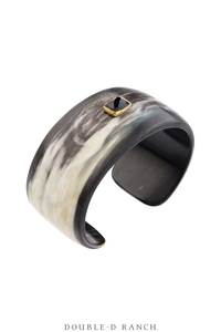 Decorative Buffalo Horn Cuff <b>Bracelet</b> With Elegant Curved Shape And Hand Finished Smooth Polished Surface - Product Image 1