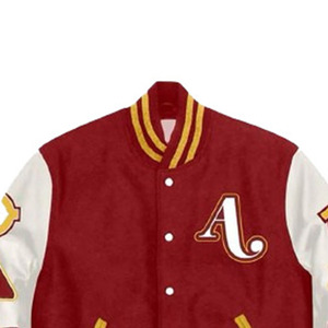 Blouson universitaire homme rouge et crème personnalisé avec logo brodé lettre A et motifs de patchs, style preppy, pour l'automne - Product Image 4