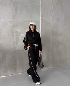 Combinaison noire pour femme, tenue décontractée streetwear avec baskets à capuchon, coupe décontractée, mode urbaine moderne, style quotidien, vêtements d'été - Product Image 4