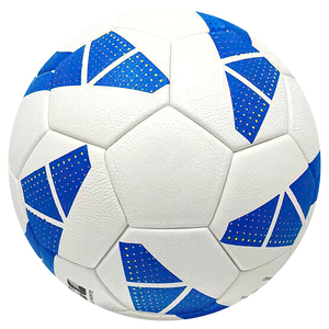 Ballon de football rouge taille adulte, chambre à air en caoutchouc écologique, conception durable pour une utilisation en intérieur et en extérieur - Product Image 6