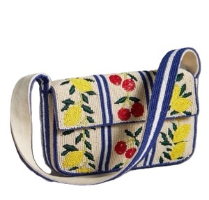 Sac bandoulière tendance de créateur brodé de perles, sac de soirée chic, pochette élégante pour événements festifs, sac statement - Product Image 1