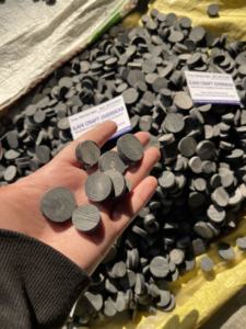 Botones de Cuerno de Búfalo al por Mayor, Negros, en Tamaños de 16mm/19mm/21mm/23mm/26mm/29mm/31mm para Accesorios de Ropa - Product Image 6