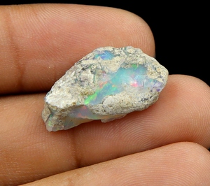 Opale d'Éthiopie naturelle brute de 10,00 carats, opales multicolores de bonne qualité, taille 25x14x8mm, opale pierre de naissance d'octobre - Product Image 2