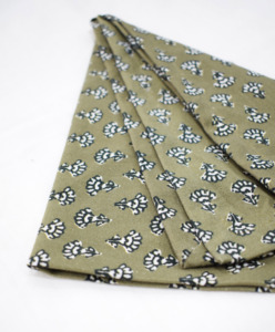 Servilleta de Lino Orgánica Hecha a Mano, 45x45cm, Cuadrada, con Diseño Moderno Impreso, para Decoración de Mesa y Comedor - Product Image 1