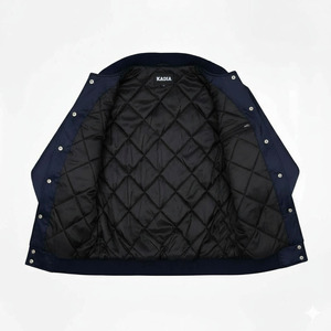 แจ็คเก็ตบอมเบอร์วาร์ซิตี้ผู้ชายคุณภาพสูงสำหรับฤดูใบไม้ร่วง แบบลำลอง สีพื้น คอโอ ป้องกันลม ผลิตจากโพลีเอสเตอร์/คอตตอน รับผลิตแบบ OEM - Product Image 3