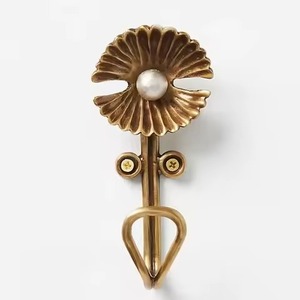 Premium Quality Metal Towel Ring Circular Wall Mounted Rust Resistant Bathroom Storage Holder <b>Rack</b> Single Tier Green Towel - Product Image 3