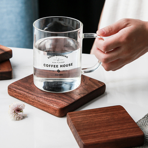 Juego de Posavasos Cuadrados de Madera Maciza - Resistentes al Calor y Sin Astillas, para Tazas y Tazones, Acabado Liso de Grado Comercial - Product Image 5