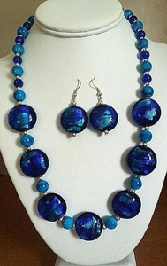 ชุดเครื่องประดับสร้อยคอพร้อมจี้รูปดอกไม้ประดับลูกปัดเรซิ่นแบบเรียบง่าย ลดราคาสุดฮอต เหมาะสำหรับทุกเพศทุกวัย ใส่ไปงานปาร์ตี้ได้ - Product Image 6