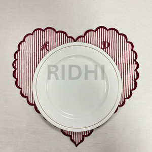 Sets de table personnalisés en lin rouge brodé, sets de table monogrammés pour mariage, hôtel et événements, vente en gros de sets de table en lin à bord festonné - Product Image 4