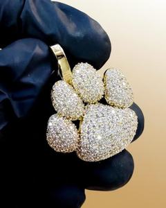 Colgante de pata de perro estilo hip hop, chapado en plata 925, regalo para amantes de mascotas, estilo moderno para fiestas, colgante de animal personalizado para hombre - Product Image 1