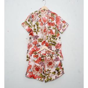 Conjunto de Pijama de 2 Piezas de Algodón 100% con Estampado a Mano Ecológico, Pantalones de Manga Corta para Mujer, Temporada de Otoño, Venta al Por Mayor de Fábrica - Product Image 6