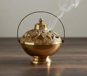 Encensoir en laiton de qualité supérieure, nouveau design, finition dorée polie, pour toutes les saisons, avec détails anciens, pour les cérémonies <span class=keywords><strong>sacr</strong></span>ées - Product Image 5