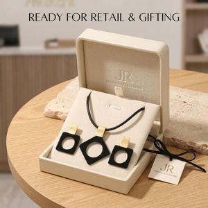 ชุดต่างหูและสร้อยคอ - Product Image 5