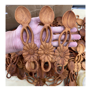 Cuillère en bois de haute qualité pour la cuisson et le service, avec une qualité stable et une offre en gros, matériau écologique pour la cuisine - Product Image 4