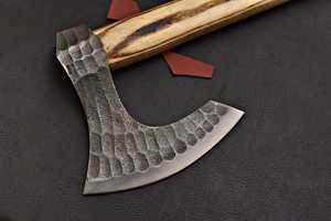 Hache artisanale de haute qualité GALWAY GROVE, acier haute teneur en carbone de qualité industrielle, manche en bois de rose, étui en cuir, 400 mm de longueur totale - Product Image 6