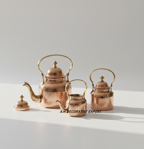 Bouilloire à thé indienne traditionnelle en cuivre martelé avec poignée en laiton, ustensile de cuisine en cuivre fait main avec couvercle, écologique et recyclable - Product Image 4