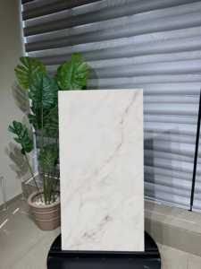 กระเบื้องปูพื้นพอร์ซเลนลายหินอ่อน Favolosa Michelangelo Premium Statuario ป้องกันการลื่น ทนกรด สำหรับสระว่ายน้ำและโรงแรม - Product Image 2