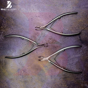 Coupe-ongles de qualité supérieure, finition mate, en acier inoxydable, avec poignée ergonomique, pour usage en salon. - Product Image 6