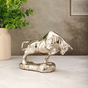 Statue de taureau de Wall Street en aluminium moulé, finition laiton doré poli, figurine décorative de table, sculpture Feng Shui - Product Image 3