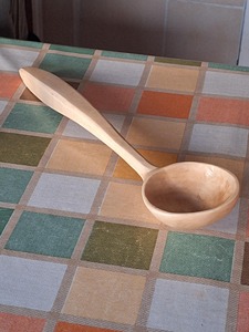 Cuchara de Madera de Mango Largo Hecha a Mano con Madera de Primera Calidad, Acabado Liso, Utensilio de Cocina para Remover y Mezclar Comidas - Product Image 5