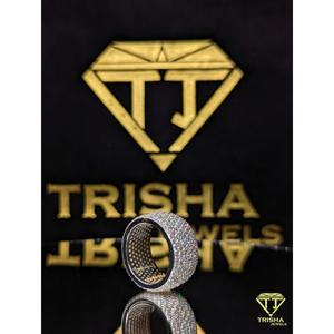 Bague de luxe entièrement sertie de diamants Moissanite en argent sterling 925, style Hip Hop, pour hommes et femmes, par Trisha Jewels - Product Image 6