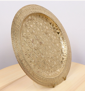 Wholesale Aluminum Meta Round Hammered Design with Embossed Design Metal <b>Serving</b> <b>Tray</b> <b>Gold</b> Plated for Dining Table Decoration - Product Image 1