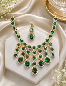 Premium Quality Emerald Green Artificial <b>Necklace</b> Sparkling Statement Fashion Jewelry For Women Party Wear And Special Occasions - Product Image 1
