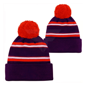 Bonnet en tricot à carreaux doublé satin avec pompon en fausse fourrure épaisse et ample, unisexe pour enfants, côtelé, épais, pour l'hiver, style plage, dessiné à la main - Product Image 1