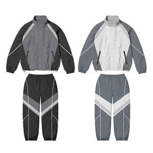 Ensemble de survêtement rétro pour homme 2024, couleur contrastée, personnalisé, 2 pièces, veste coupe-vent et pantalon, léger, pour le sport et le jogging, unisexe - Product Image 6