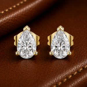 Boucles d'oreilles en diamant de laboratoire taille poire, or massif 14K/18K plaqué rhodium, certifiées IGI, clous classiques à trois griffes DEF VVS, Anniversaire - Product Image 1