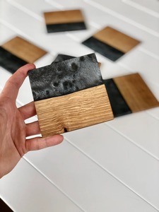 Nouvel Arrivage : Sous-verres carrés en bois d'acacia et résine époxy, style classique, design unique pour la maison, les fêtes et le salon - Product Image 3