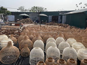 Pantalla de Lámpara Redonda Plana de Pasto Marino, Decoración Navideña Ecológica Hecha a Mano, Producto Natural de Lujo Hecho en Vietnam - Product Image 6