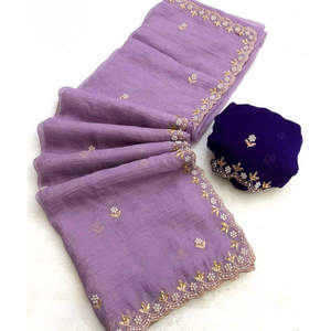 Écharpe et châle traditionnels de créateur, sari artisanal avec broderies et perles de moti - Product Image 5